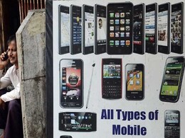 Soon, You Won't Have To Visit Retailers To Link Aadhaar With SIM Soon, You Won't Have To Visit Retailers To Link Aadhaar With SIM