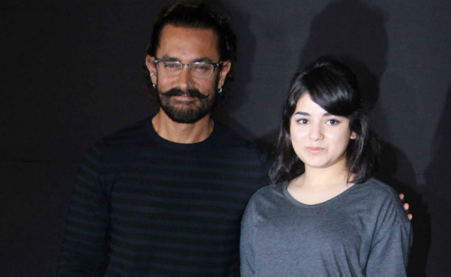 Aamir Khan Crowns Zaira Wasim As The <I>Secret Superstar</i> Of Bollywood