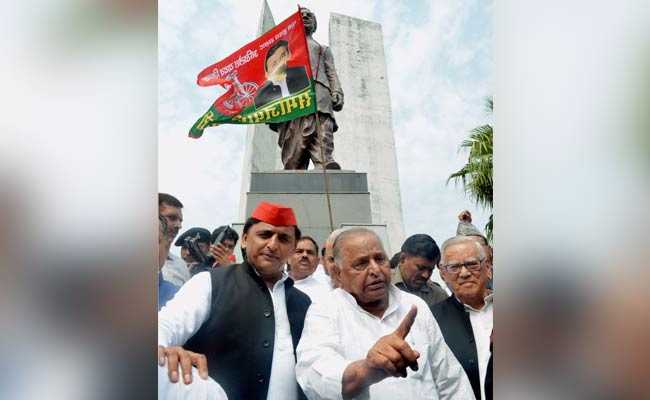 Mulayam Singh, Akhilesh Yadav Get CBI Clean Chit In Disproportionate Assets Case