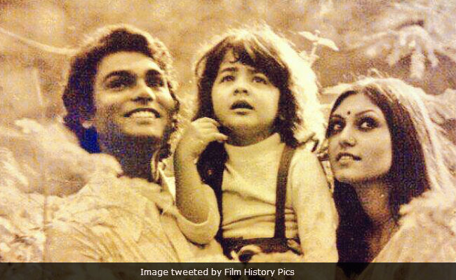 Alia Bhatt Hearts Dad's Pic Of Sister Pooja As A 3-Year-Old Model
