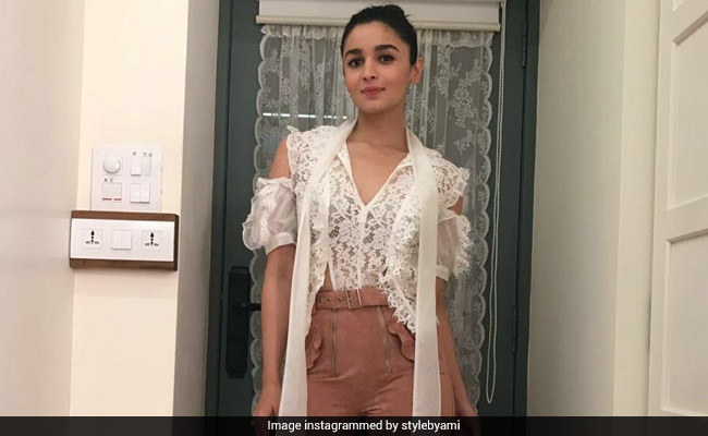 Yes, You Can Dress Like A Celebrity IRL