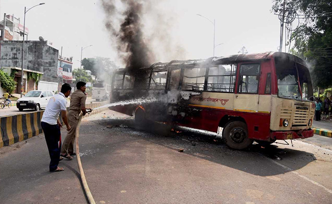 Violence In Allahabad, Buses Set On Fire After BSP Leader's Killing