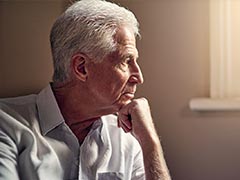 How To Care Alzheimer's?: अल्जाइमर से पीड़ित लोगों की देखभाल करने के लिए अपनाएं ये 5 टिप्स!