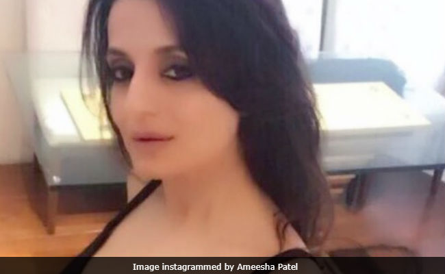 Ameesha Patel Trolled For This Pic Is Everything That's Wrong With Social Media