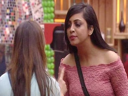 Bigg Boss 11 Day 12: हिना को काल-कोठरी में बंद करना चाहते हैं कैप्टन, इधर शिल्पा-अर्शी भी एक-दूसरे से भीड़ीं Bigg Boss 11 Day 12: हिना को काल-कोठरी में बंद करना चाहते हैं कैप्टन, इधर शिल्पा-अर्शी भी एक-दूसरे से भीड़ीं