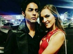 This Pic Of Shah Rukh Khan's Son Aryan With Mystery Woman Gone Viral