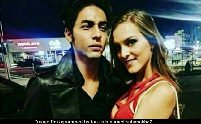This Pic Of Shah Rukh Khan's Son Aryan With Mystery Woman Gone Viral