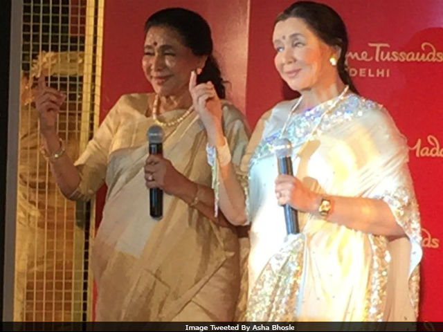 Asha Bhosle Unveils Wax Statue At Madame Tussauds Delhi