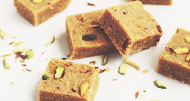 Rakshabandhan 2022: How to Make Besan Ki Barfi In Just 10 Mins