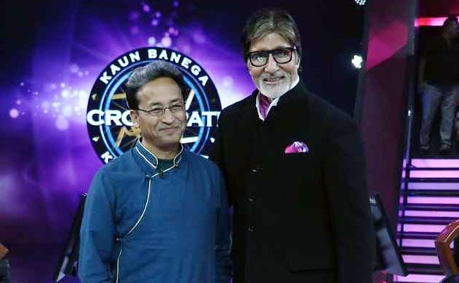 अमिताभ बच्चन के साथ हॉट सीट पर बैठे 'फुंसुख वांगड़ू', जीते 50 लाख