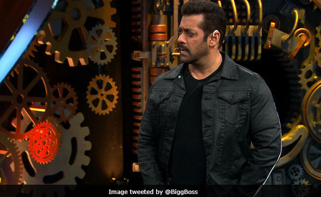 <i>Bigg Boss 11</i>: Evicted Zubair Khan Accuses Salman Khan Of Threatening Him