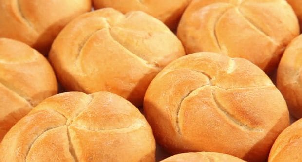 ब्रेड रोल्स