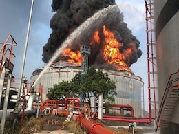 20 Hours Later Mumbai Butcher Island Fuel Tank Fire Still Burns On 20 Hours Later Mumbai Butcher Island Fuel Tank Fire Still Burns On