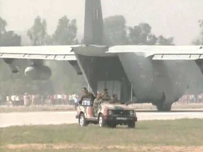 Air Force Planes Land On Highway Near Lucknow In 2-Hour Drill: 10 Points