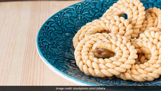 Holi 2022: This Chawal Chakli Could Be A Savoury Addition To Your Holi Spread