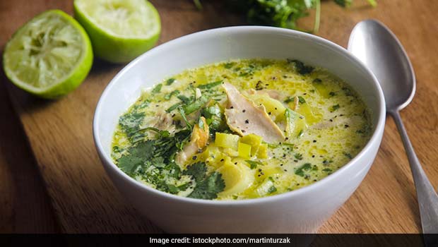 Cream of Chicken Soup Recipe: शेफ और एक्ट्रेस अमृता रायचंद ने शेयर की क्रीम ऑफ चिकन सूप रेसिपी
