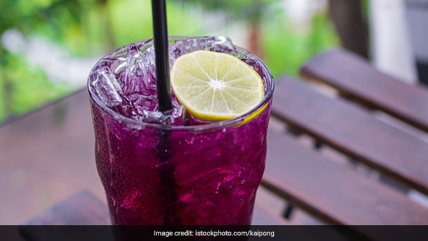 Mesmerising Mumbai Cocktail Changes Colour: What's the Secret?