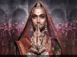 Deepika Padukone's <i>Padmavati</i> Rangoli, Which Took 48 Hours To Make, Destroyed By Vandals Deepika Padukone's <i>Padmavati</i> Rangoli, Which Took 48 Hours To Make, Destroyed By Vandals