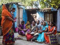 In Delhi, Army Of 800 Women Come Around To Say 'Your Power Bill Is Due'