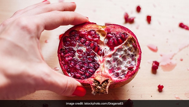 deseedingpomegranate