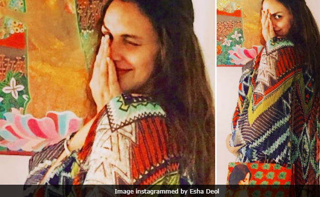 Esha Deol's Pic Has 3 Generations In It And The Best Caption