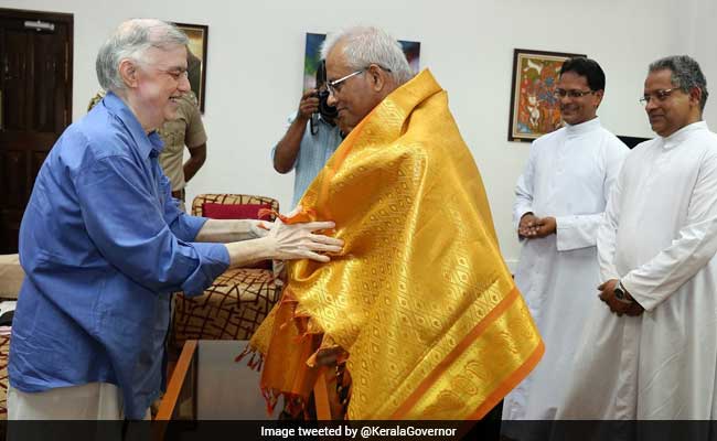 Father Tom Uzhunnalil Meets Kerala Governor