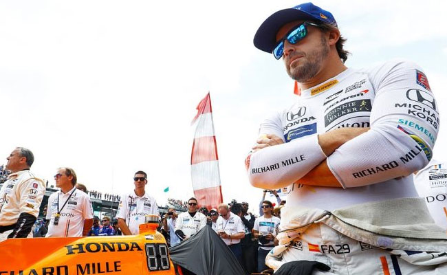 मैक्लारेन के साथ 2018 तक बने रहेंगे स्पेनिश ड्राइवर फर्नांडो अलोंसो