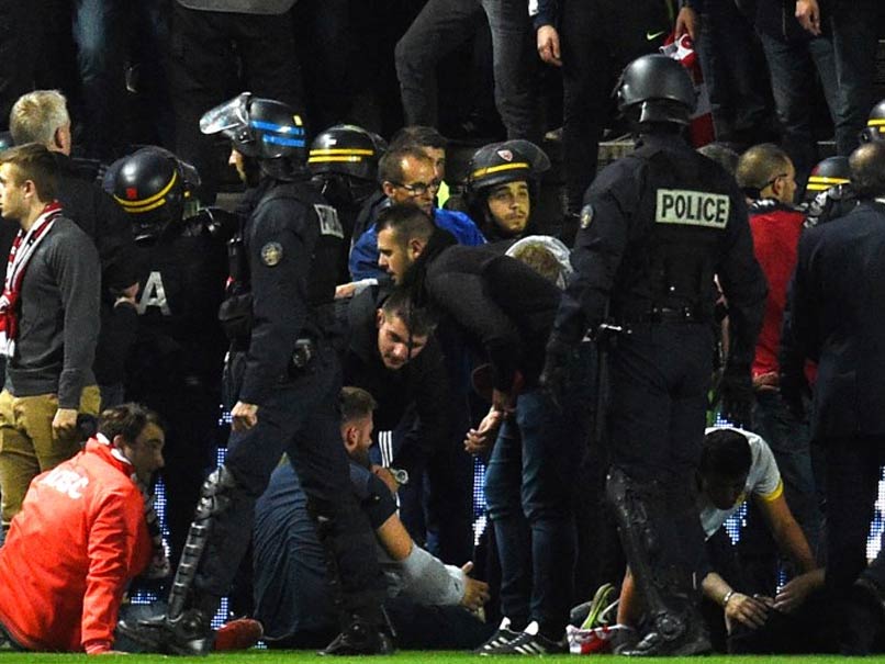 29 Hurt As French Stadium Barrier Collapses