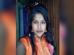 Bengaluru Woman Falls As Scooter Tries To Avoid Pothole, Crushed by Truck Bengaluru Woman Falls As Scooter Tries To Avoid Pothole, Crushed by Truck