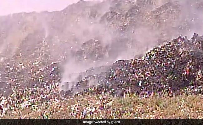 After 7 Hours, Delhi's Ghazipur Landfill Fire Extinguished