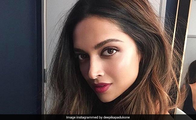 6 Types Of Food That'll Make Your Skin Glow This Festive Season!