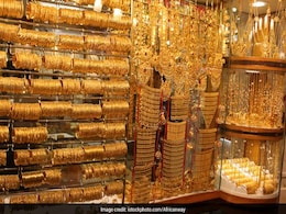 Sluggish Demand, Weak Global Cues Pull Gold Prices Lower Sluggish Demand, Weak Global Cues Pull Gold Prices Lower