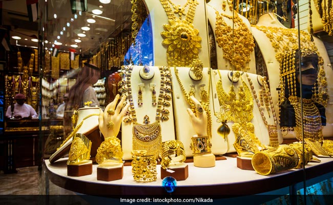 Gold Prices Fall Rs 250, Silver Prices Below Rs 41,000 Per Kilogram