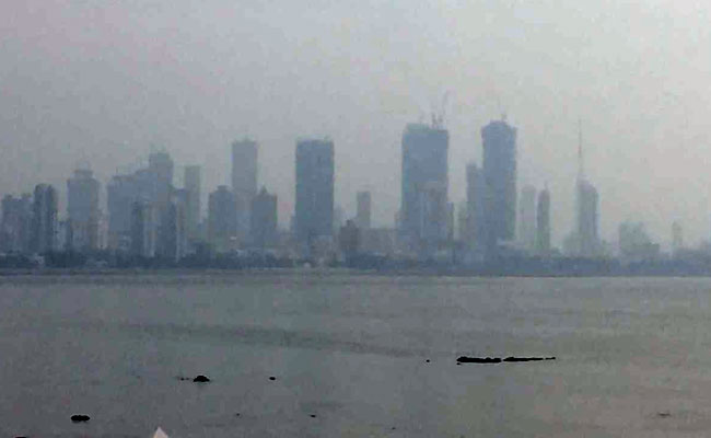 Mumbai Haze LIVE Updates: Pollution Surges, Air Quality Breaches 