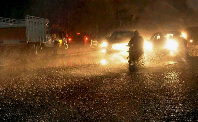 Heavy Rains, Gusty Winds Lash Hyderabad, 18-Year-Old Electrocuted