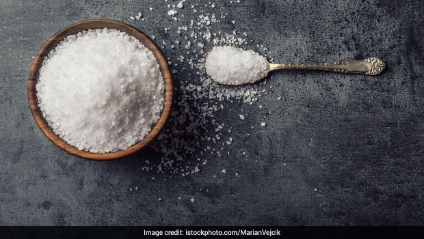 Kosher Salt Vs Regular Salt: How They Differ In Taste And Texture