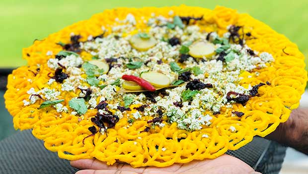 Jalebi With Fennel Yogurt Pudding