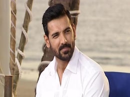 पद्मावती से जॉन अब्राहम को लगा जोर का झटका, मजबूर होकर करना पड़ा यह काम पद्मावती से जॉन अब्राहम को लगा जोर का झटका, मजबूर होकर करना पड़ा यह काम