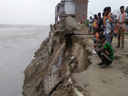 खत्म होने की कगार पर है लोकनायक का गांव, ग्रामीणों की गुहार पर भी नहीं ली गई सुध खत्म होने की कगार पर है लोकनायक का गांव, ग्रामीणों की गुहार पर भी नहीं ली गई सुध