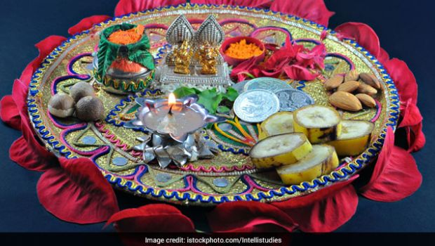 Karwa Chauth 2020: Why You Shouldn't Break Your Fast with Fried Foods and Caffeinated Drinks