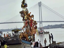 Only A Handful Of Bengal Puja Organisers Immerse Idols Today Only A Handful Of Bengal Puja Organisers Immerse Idols Today