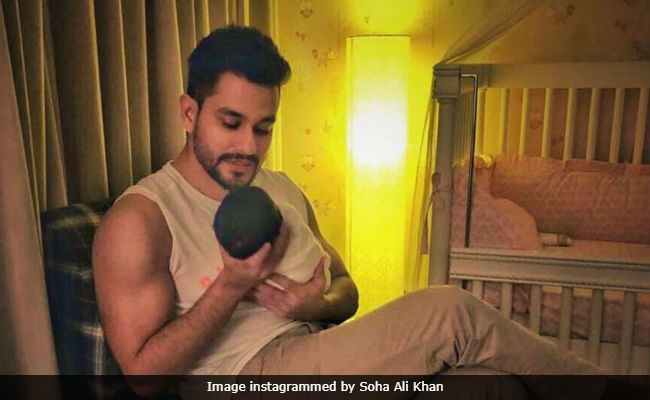 Soha Ali Khan Posts Pic Of Kunal Khemu And Daughter Inaaya Naumi. All Heart