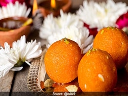 Janmashtami Bhog Recipes: जन्माष्टमी पर लड्डू गोपाल के लिए बनाएं इन 5 चीजों का भोग, जानें आसान रेसिपी Janmashtami Bhog Recipes: जन्माष्टमी पर लड्डू गोपाल के लिए बनाएं इन 5 चीजों का भोग, जानें आसान रेसिपी