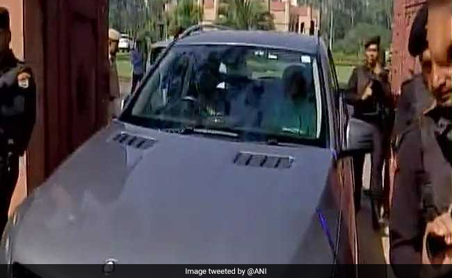 रेलवे टेंडर घोटाला : सीबीआई के सामने पेश होने पहुंचे लालू प्रसाद यादव, जानें पूरा मामला