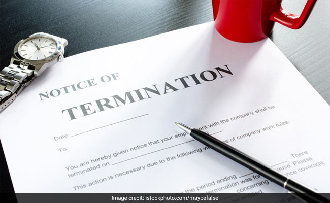 Terminated:  अधूरे मकानों को पूरा बताना पड़ा बहुत भारी, 4 आवास मित्रों और एक रोजगार सहायक की सेवाएं समाप्त
