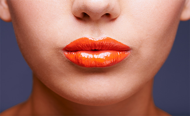 Home Remedies: Natural Ways To Get Smooth Lips in Winters