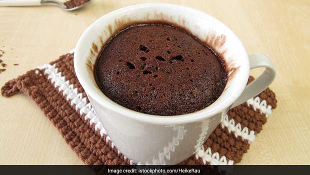 Oatmeal Cookie Dough Mug Cake | running with spoons