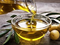 Olive Oil Benefits: Know Why A Celebrity Fitness Trainer Recommends It As a Healthy Cooking Oil