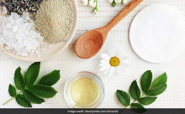 Home Remedies To Get Rid Of A Pimple: 5 Women Tell Us Their Go To Fixes