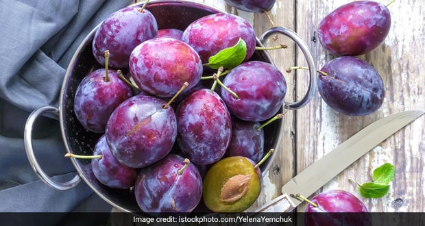 Plum (Aloobukhara) Benefits: From Boosting Immunity To Improving Blood Circulation And More